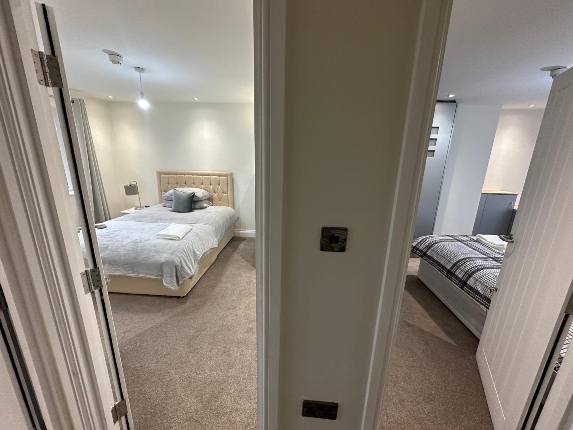 5 Bedroom House In Orpington Buitenkant foto