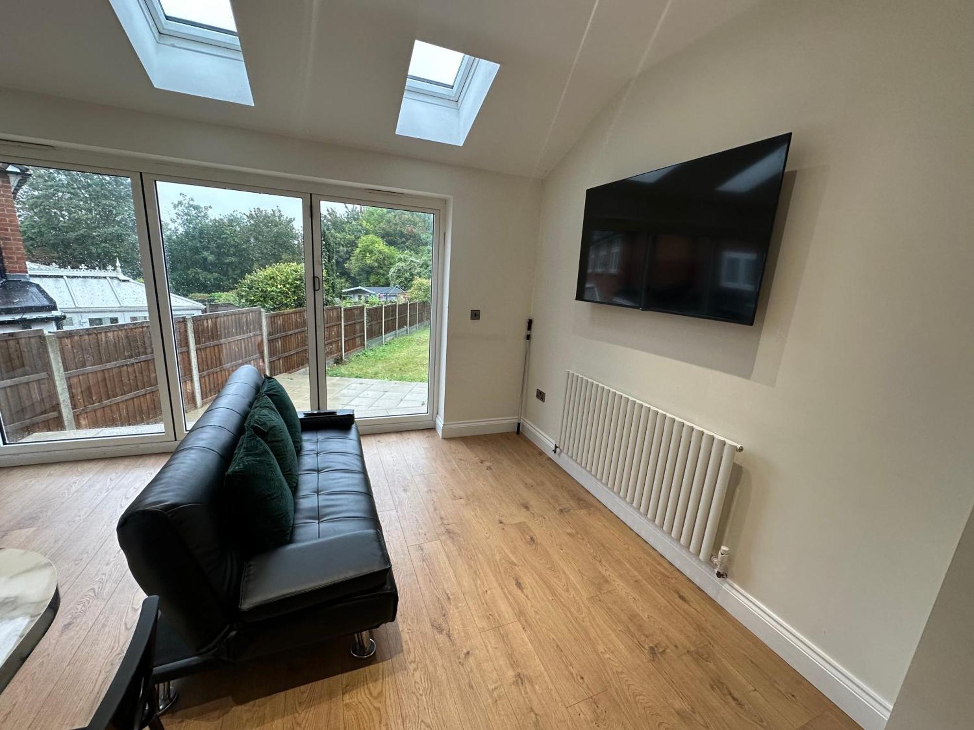 5 Bedroom House In Orpington Buitenkant foto
