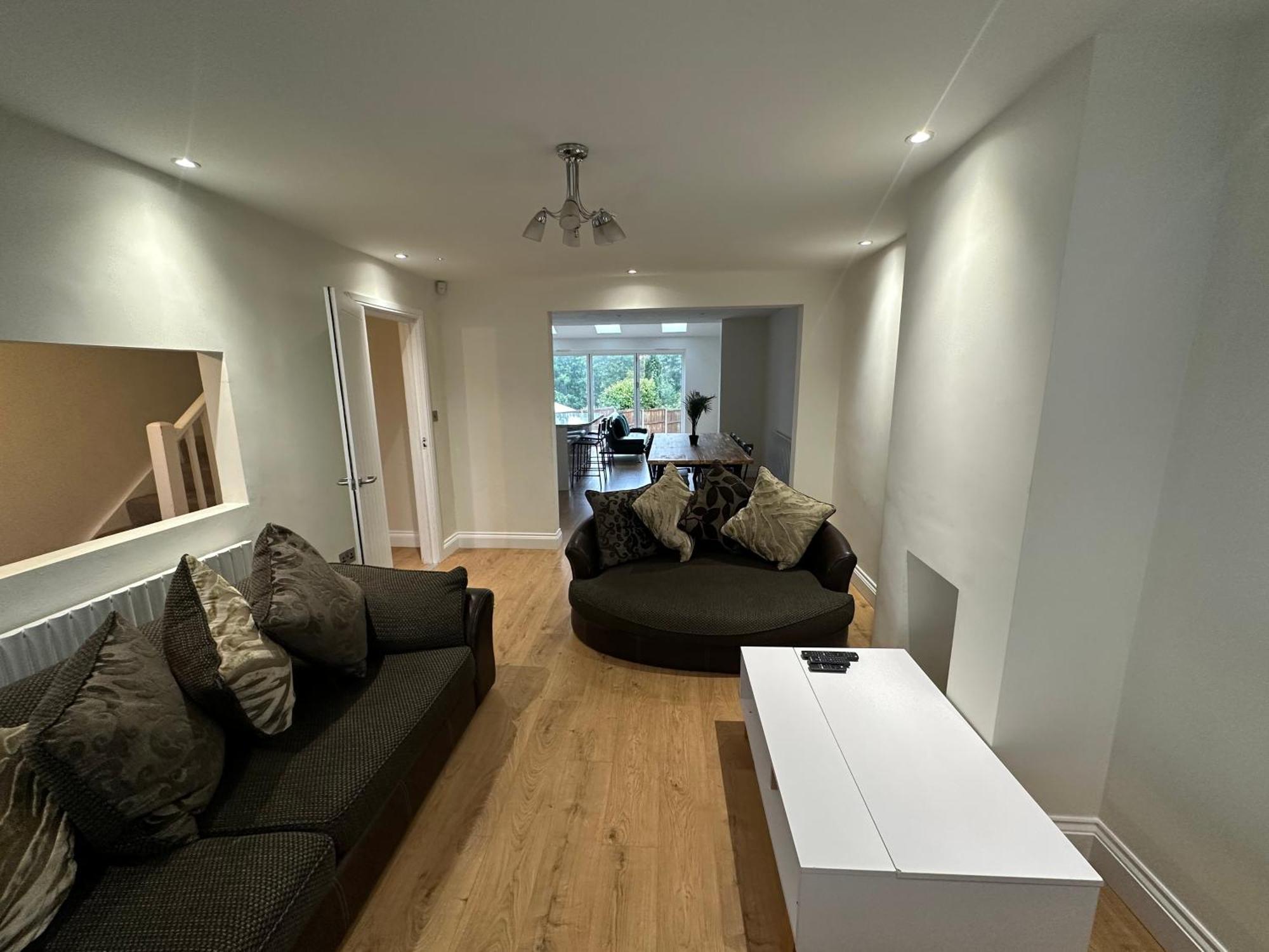 5 Bedroom House In Orpington Buitenkant foto
