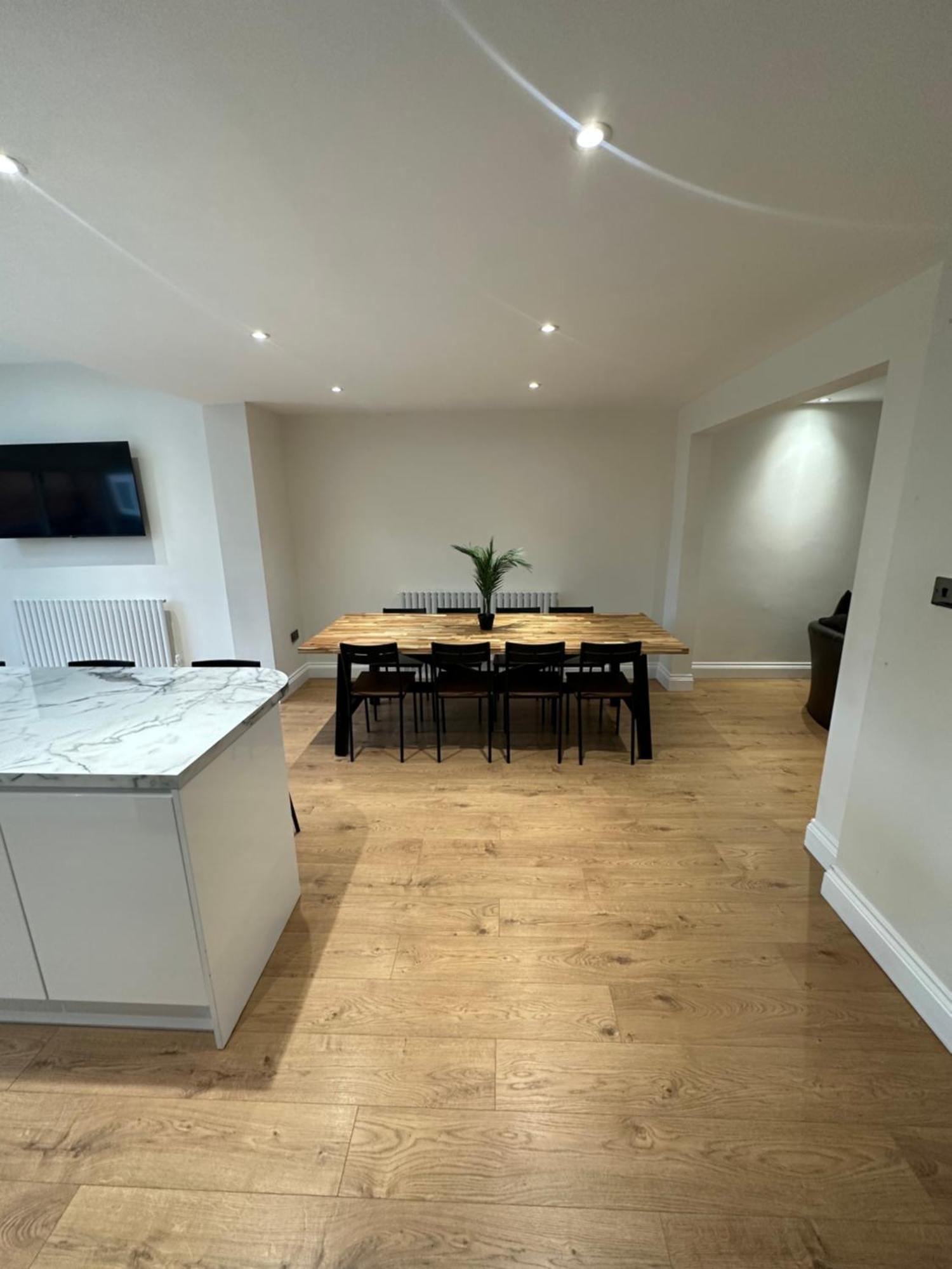 5 Bedroom House In Orpington Buitenkant foto