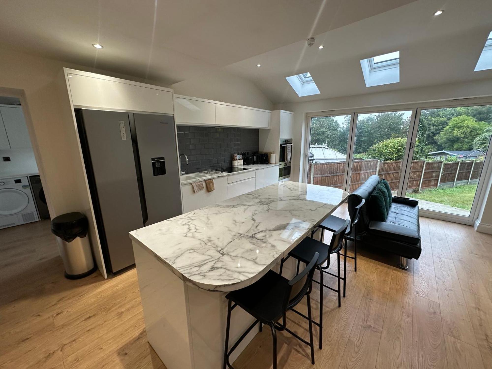 5 Bedroom House In Orpington Buitenkant foto